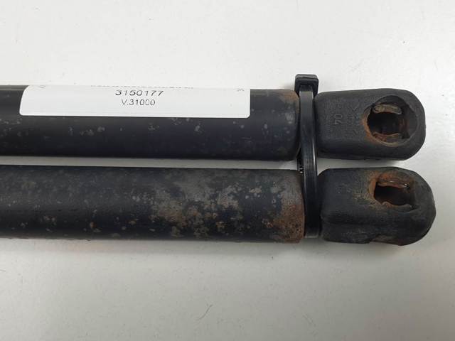 Amortecedor de tampa de porta-malas (de 3ª/5ª porta traseira) 90450CB800 NISSAN