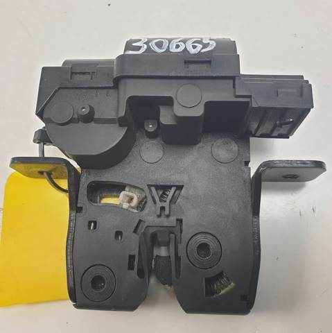 Fecho de tampa de porta-malas (de 3ª/5ª porta traseira) 90502AV70A NISSAN
