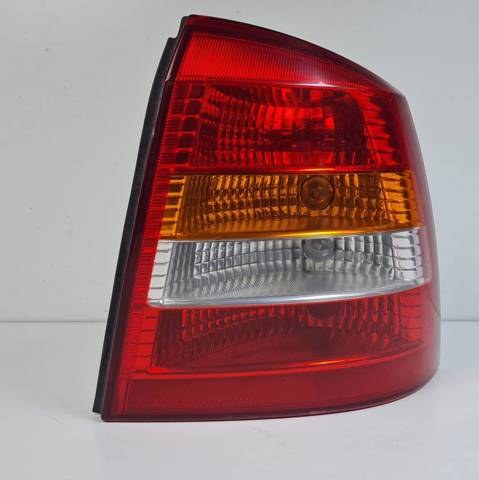 Lanterna traseira direita 90521544 OPEL