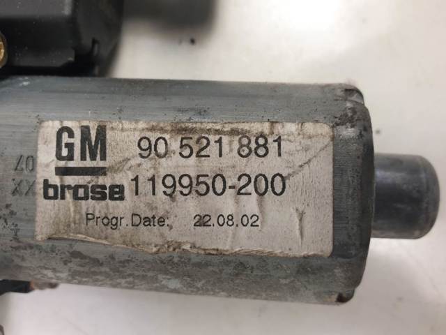 Mecanismo de acionamento de vidro da porta dianteira esquerda 90521875 OPEL