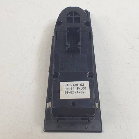 913213502 BMW