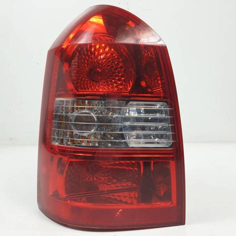 Lanterna traseira esquerda 924012E010 HYUNDAI