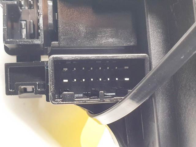 Comutador instalado na coluna da direção, montado Hyundai Tucson IV NX4E ao melhor preço