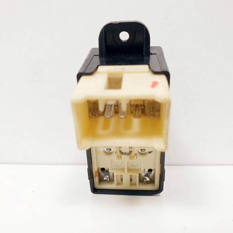 935782D000 Hyundai/Kia