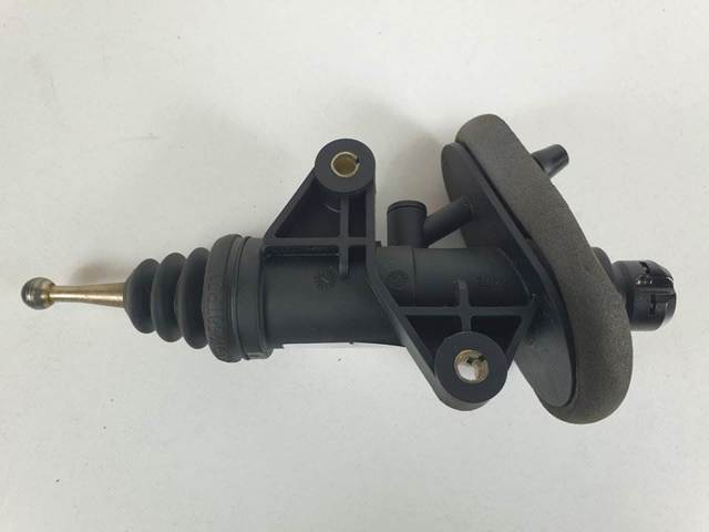 Cilindro mestre de embraiagem 95VW7A543BD FORD