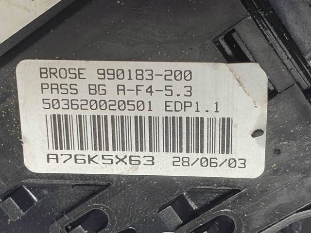 Motor de acionamento de vidro da porta dianteira direita 9634457480 PEUGEOT