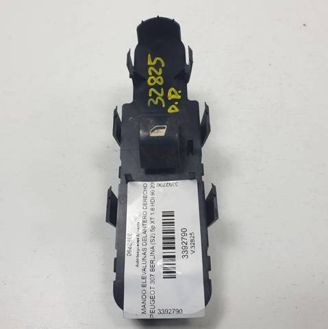 Unidade de botões dianteira direita de controlo de elevador de vidro 96351625XT PEUGEOT