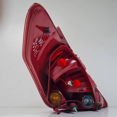 Lanterna traseira direita 9680425680 PEUGEOT