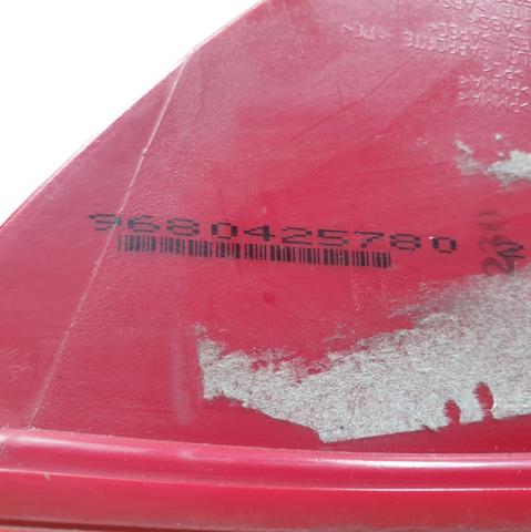 Lanterna traseira esquerda 9680425780 PEUGEOT