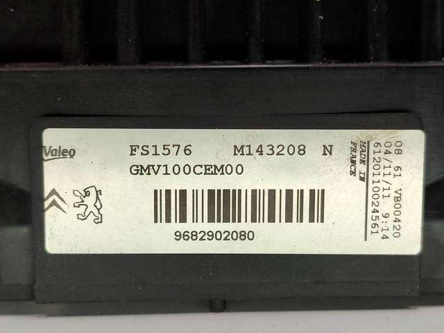 Difusor do radiador de esfriamento, montado com motor e roda de aletas 9682902080 PEUGEOT