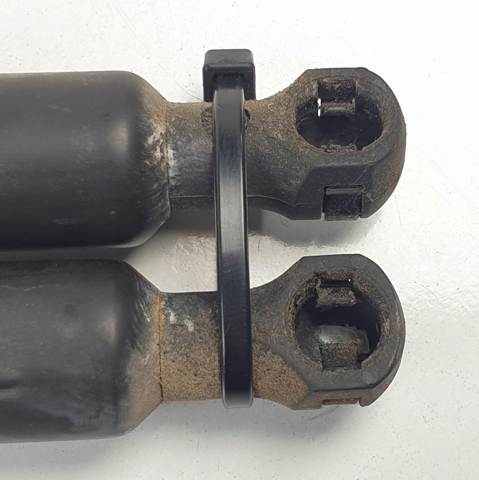 Amortecedor de tampa de porta-malas (de 3ª/5ª porta traseira) 9689004580 PEUGEOT