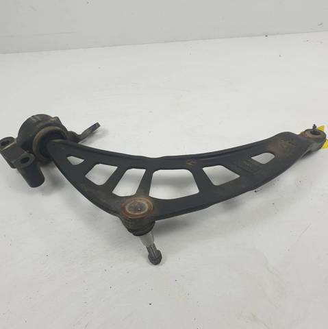 Braço oscilante inferior esquerdo de suspensão dianteira 9806519 BMW
