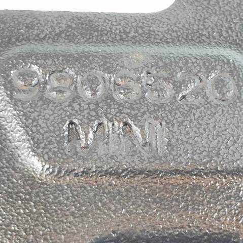 Braço oscilante inferior direito de suspensão dianteira 9806520 BMW