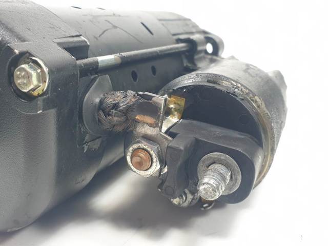 Motor de arranco A0051512501 MERCEDES
