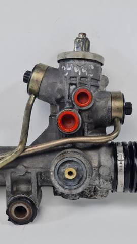 Cremalheira da direção A16811011002 MERCEDES