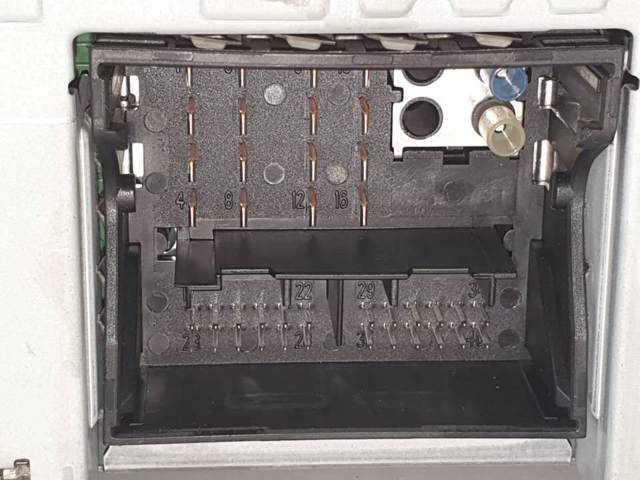 Aparelhagem de som (rádio AM/FM) A1698205089 MERCEDES