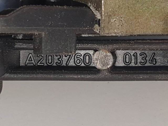 Suporte de maçaneta externa da porta de portas esquerdas A2037600134 MERCEDES