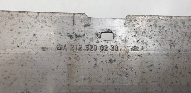 Reforçador do pára-choque dianteiro A2126200230 MERCEDES