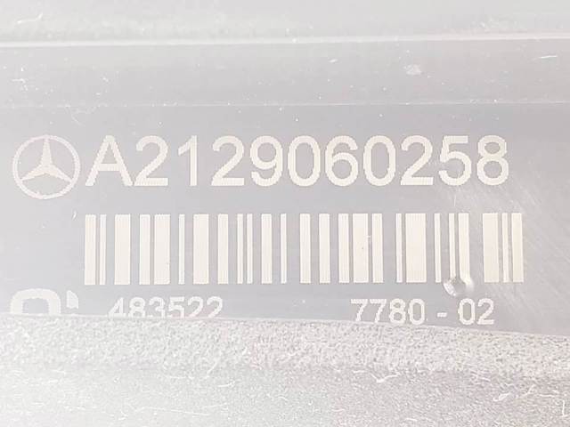 Lanterna traseira direita interna A2129060258 MERCEDES