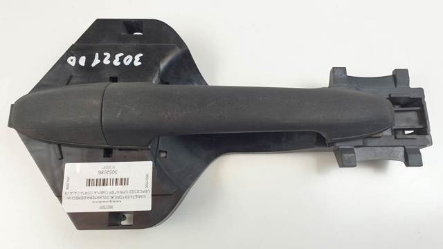 Suporte de maçaneta externa da porta dianteira direita A9067601034 MERCEDES