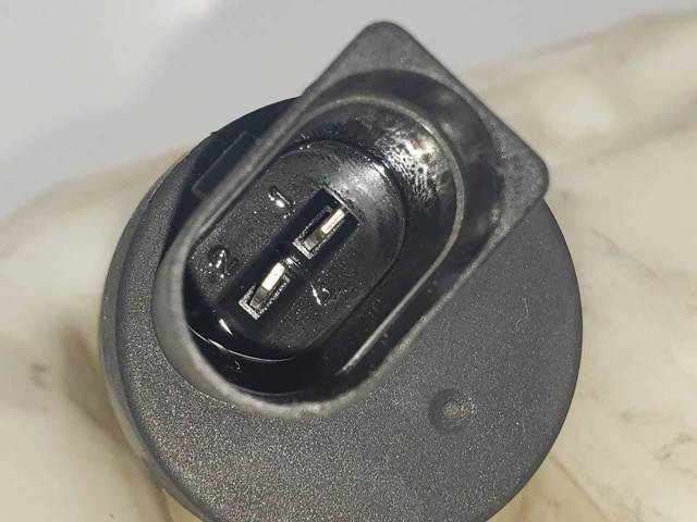 Tanque de fluido para lavador de vidro A9068690020 MERCEDES