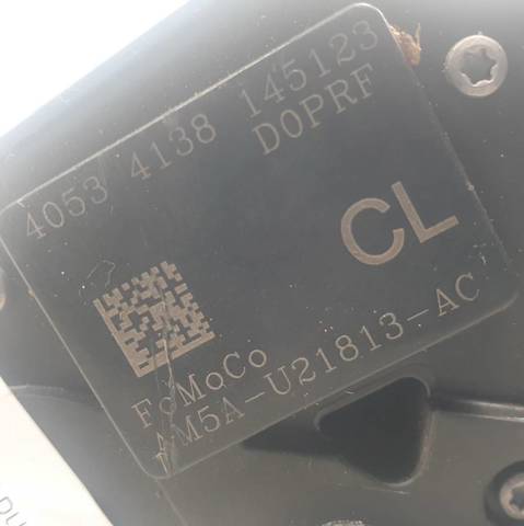 Fecho da porta dianteira esquerda AM5AU21813AC FORD