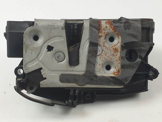Fecho da porta traseira direita BM5AA21812BC FORD