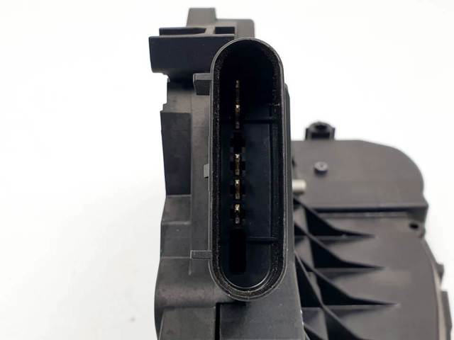 Fecho da porta dianteira esquerda BM5AA21813AH FORD