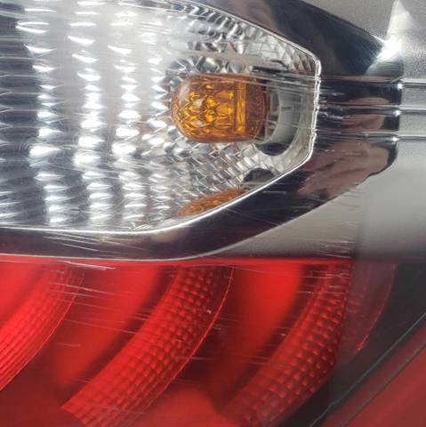 Lanterna traseira direita externa GV4113404BH FORD