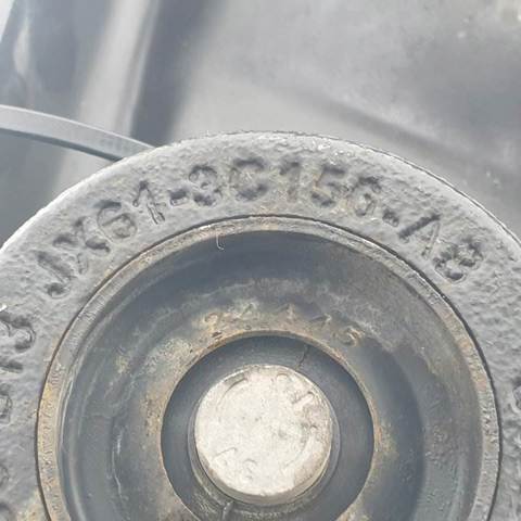 Braço oscilante inferior direito de suspensão dianteira JX613A423AEB FORD