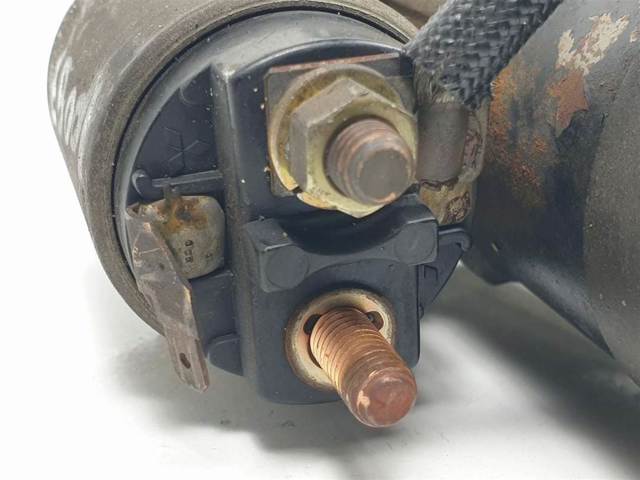 M000T80381 Mazda