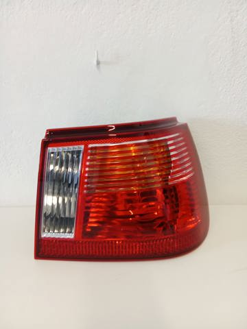 Lanterna traseira direita externa 6K6945112G VAG