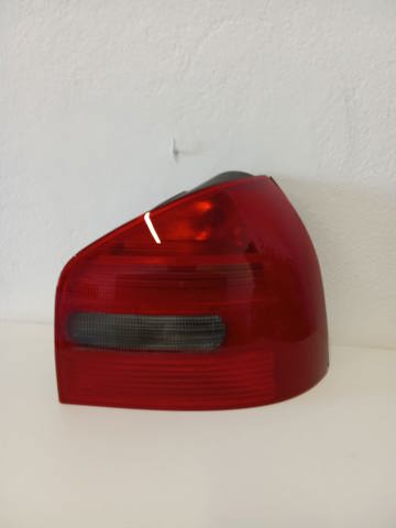 Lanterna traseira direita 8L0945096A VAG