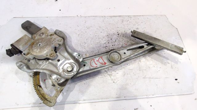 Mecanismo de acionamento de vidro da porta dianteira direita 0130822032 TOYOTA