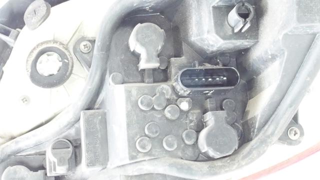 Lanterna traseira esquerda 1222193 OPEL