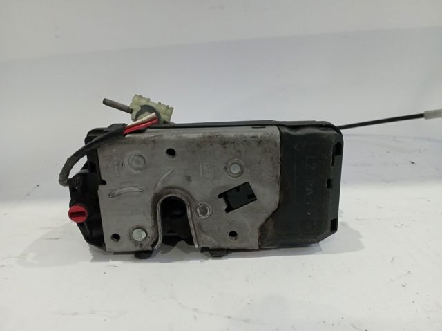 Fecho da porta traseira esquerda 13210738 OPEL