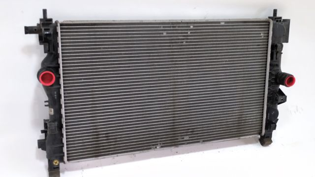 Radiador de esfriamento de motor 13267662 OPEL