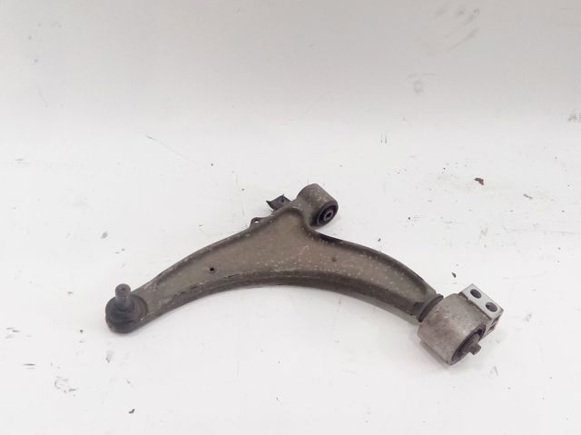 Braço oscilante inferior esquerdo de suspensão dianteira 13273604 OPEL