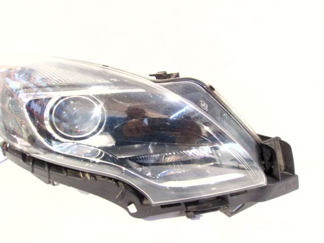 Luz direita 13399859 OPEL