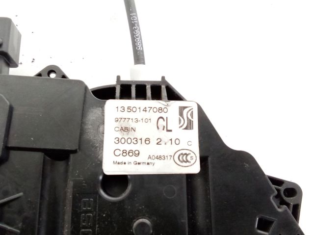 Fecho da porta dianteira esquerda 1350147080 PEUGEOT