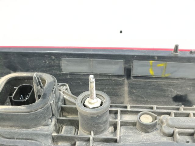 Lanterna traseira esquerda 1606664080 PEUGEOT