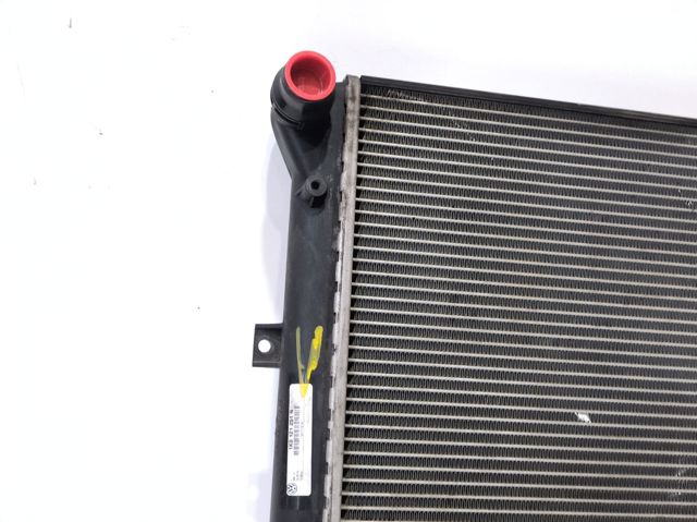 Radiador de esfriamento de motor 1K0121251N VAG