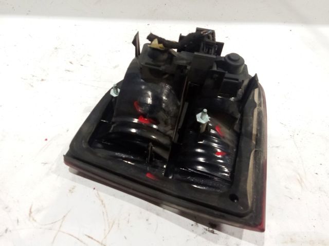 Lanterna traseira esquerda interna 1M6945107 VAG