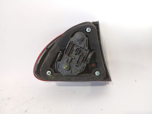 Lanterna traseira direita externa 1M694511201C VAG