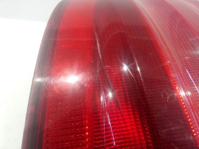 Lanterna traseira esquerda 2038200564 MERCEDES