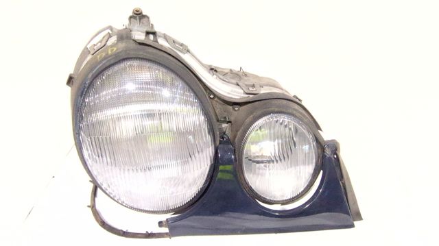 Luz direita 2108200461 MERCEDES
