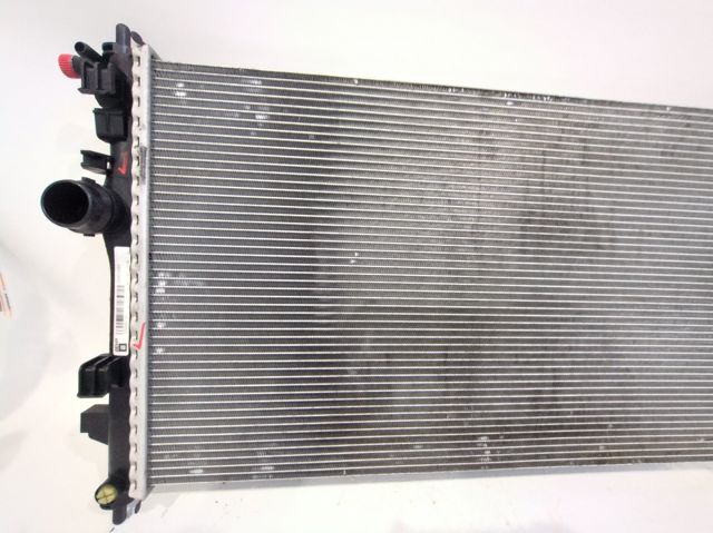 Radiador de esfriamento de motor 23299712 OPEL