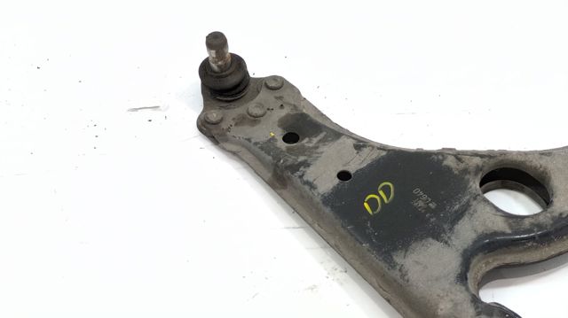 Braço oscilante inferior direito de suspensão dianteira 24454478 OPEL