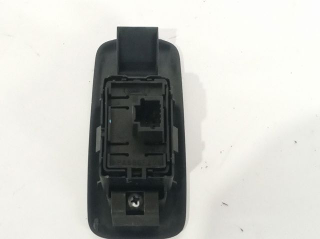 Botão dianteiro direito de ativação de motor de acionamento de vidro 254210001R RENAULT