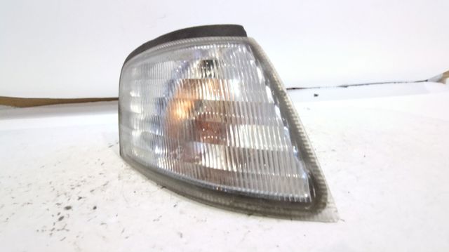 Pisca-pisca direito 261302F000 NISSAN